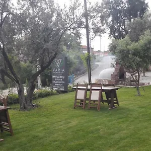 Oda ve Kahvaltı Varia, Foça